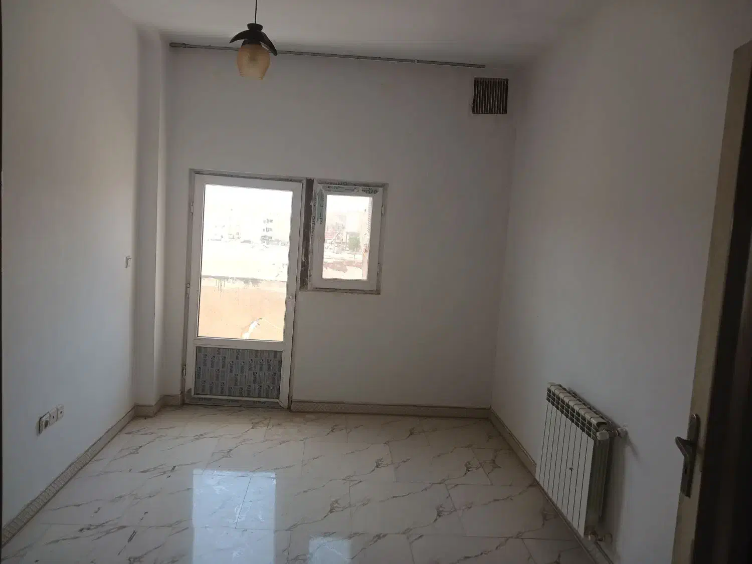 رهن واحد ۶۲ متری مسکونی