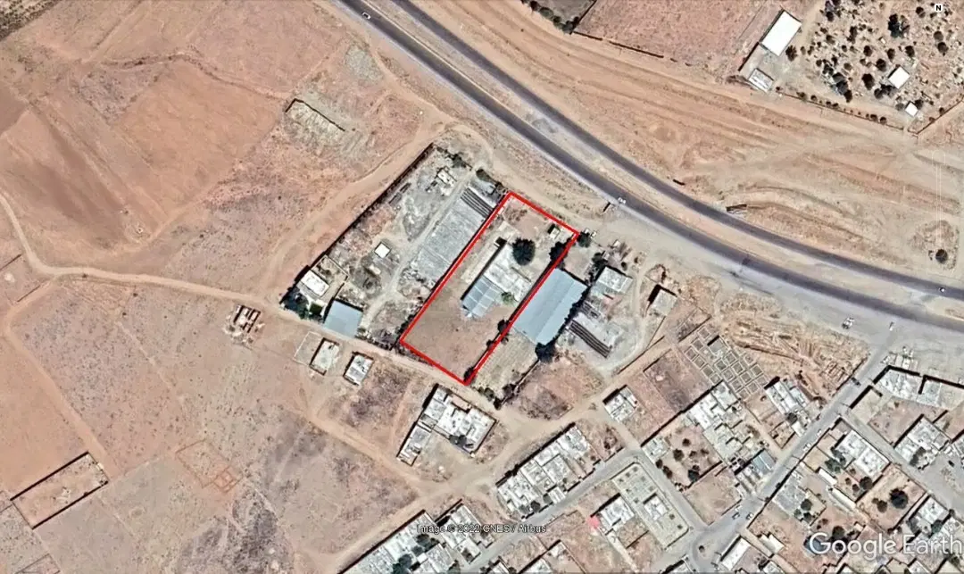 صنعتی تجاری بر جاده