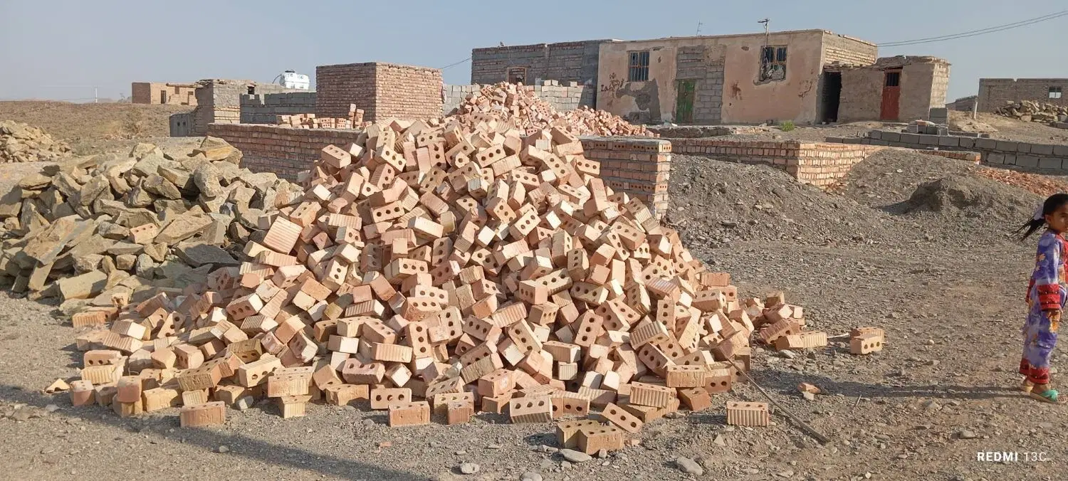 زمین فروشی در هوا بندر