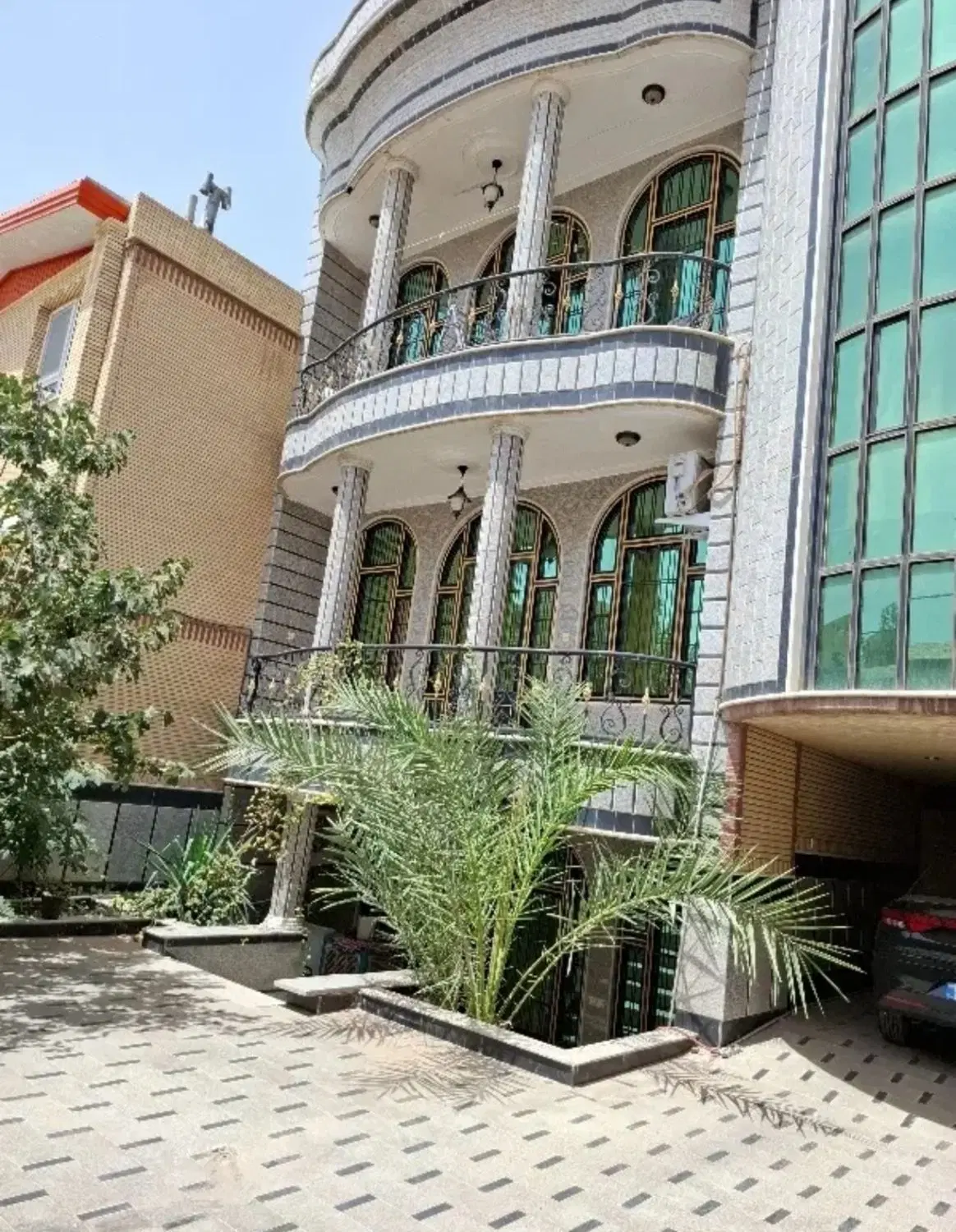 آپارتمان دو خوابه شاه آبادی