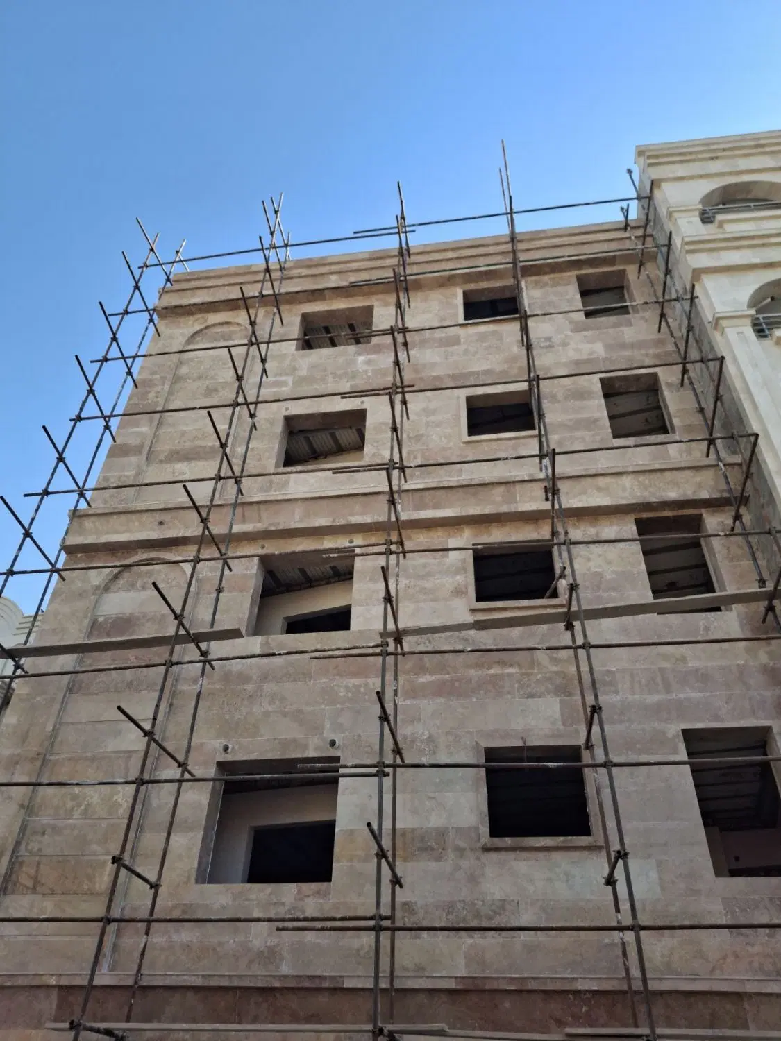 فروش یک واحد آپارتمان