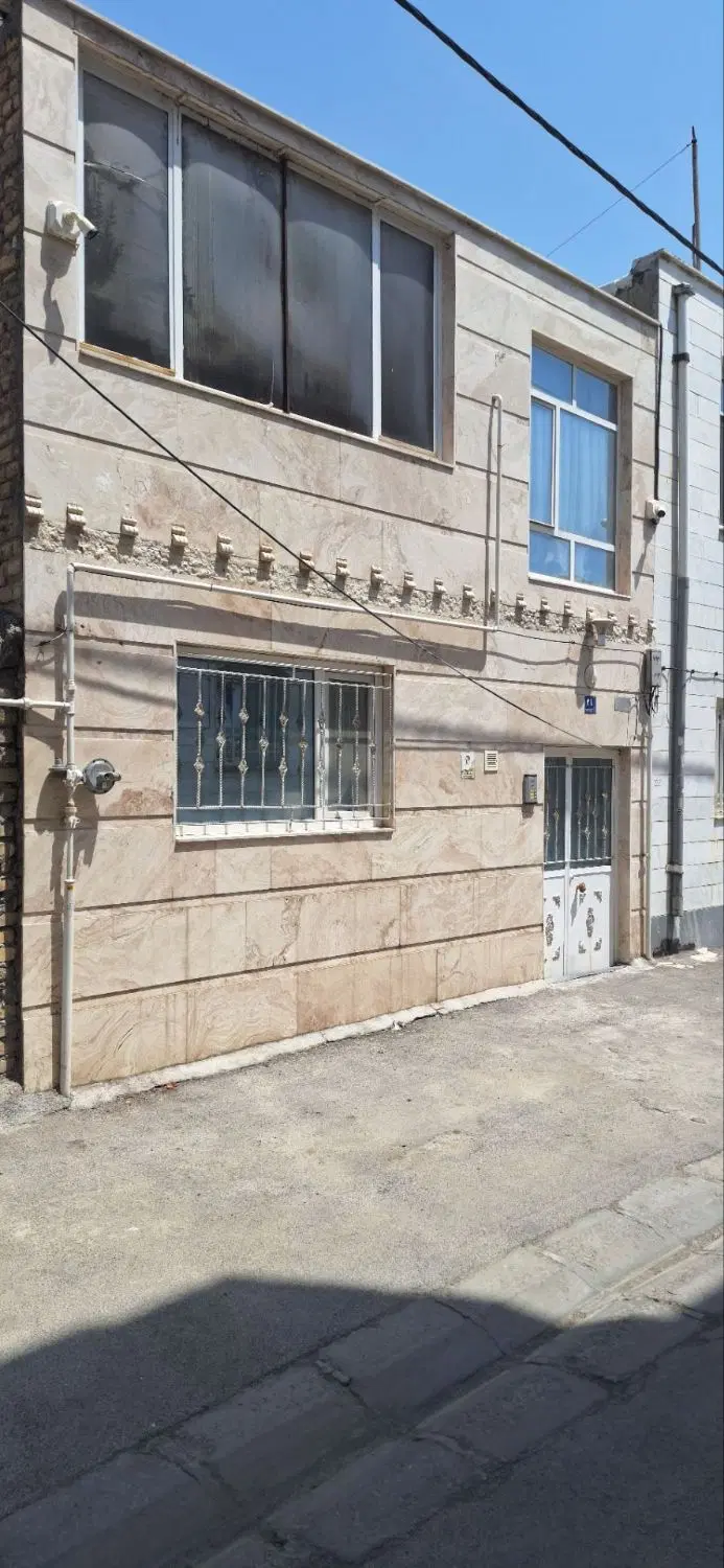 منزل شخصی سند دار ۱۲۰ متر بنا