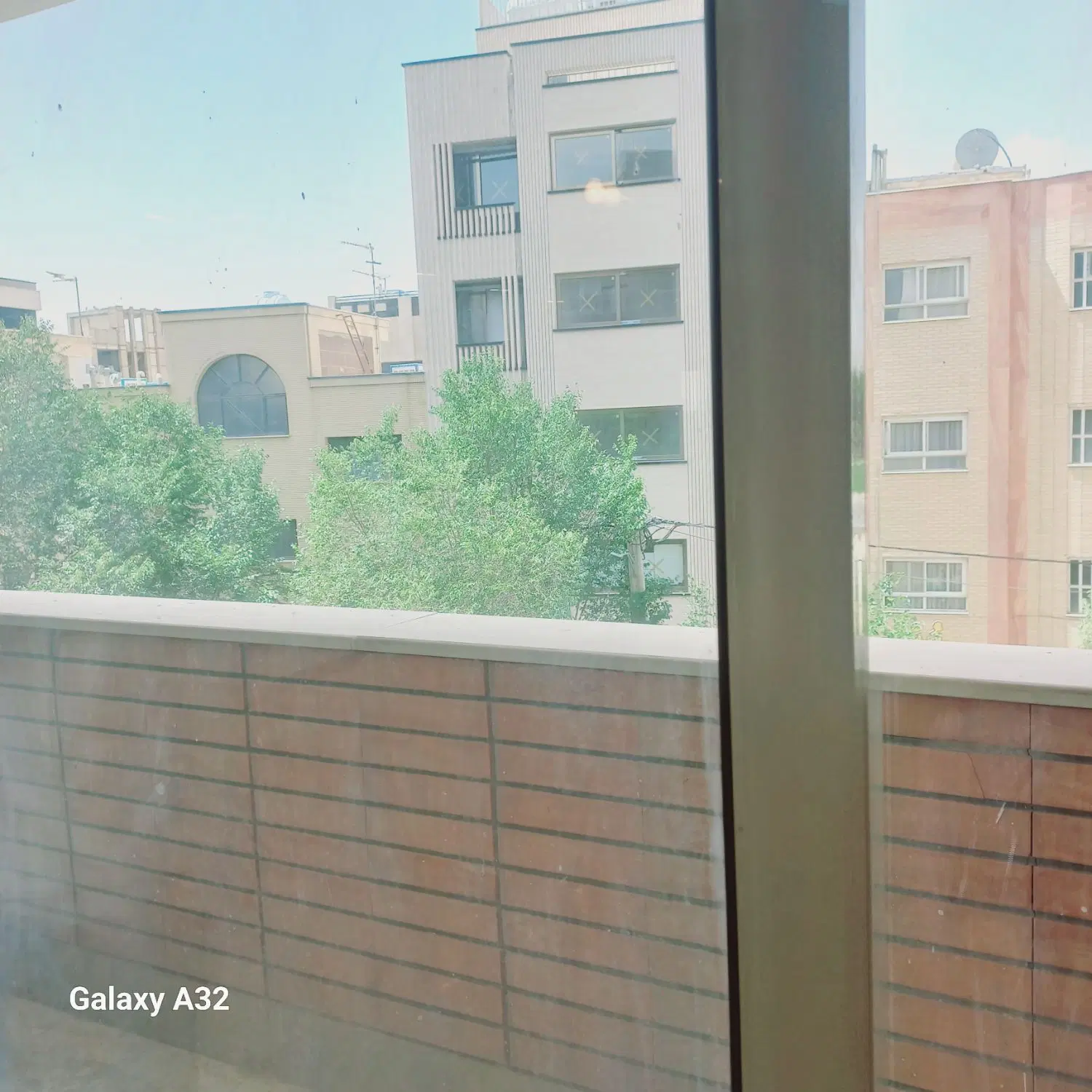 زمین مسکونی مشتاق سوم