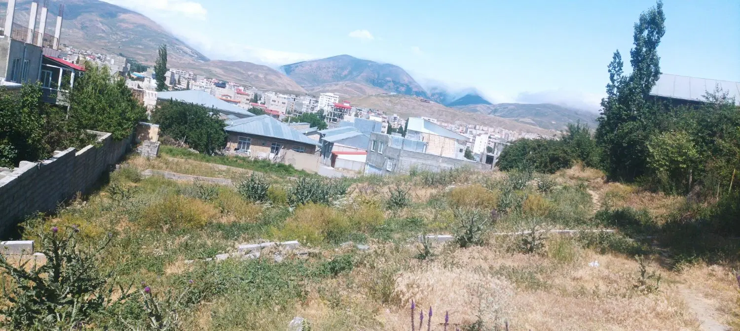 زمین مسکونی