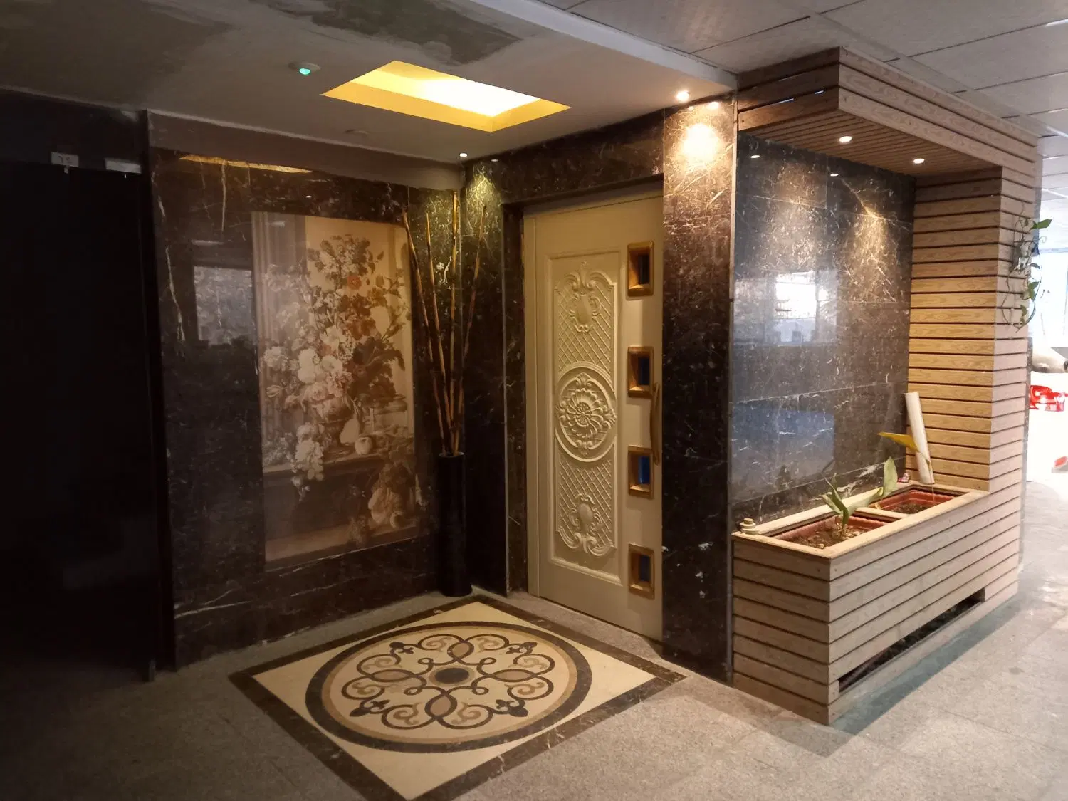 طرشت ۱۰۰ متر ۲ خواب ساختمان لوکس