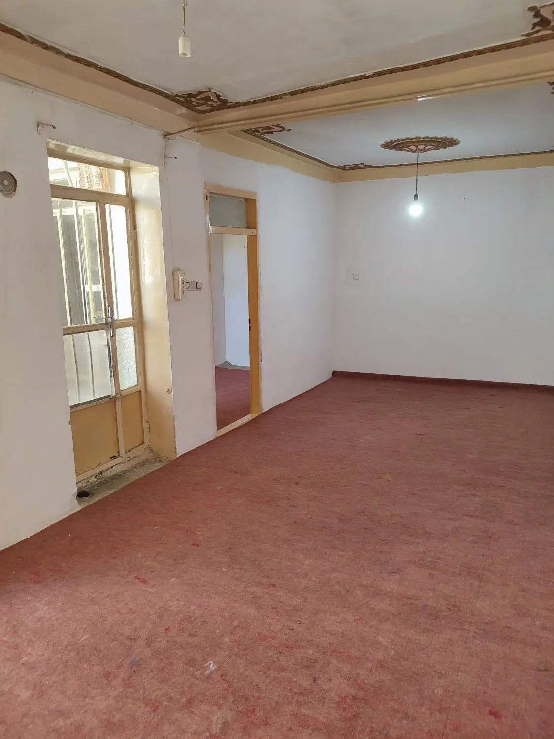 فروش خانه ویلایی ۷۰ متری بسیار دلباز عباس آباد