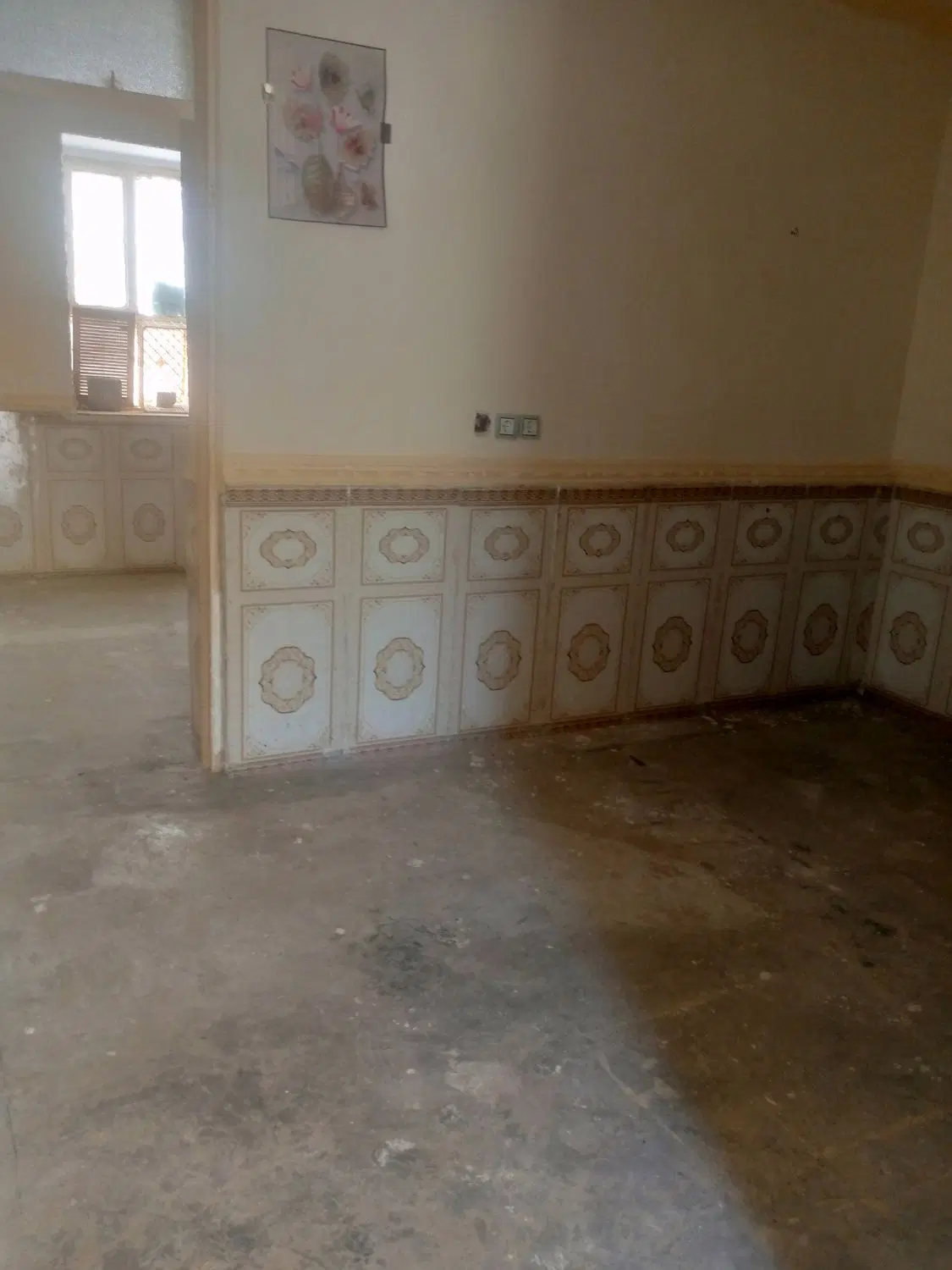 اجاره خانه تیس پشت استادیوم ورزشی