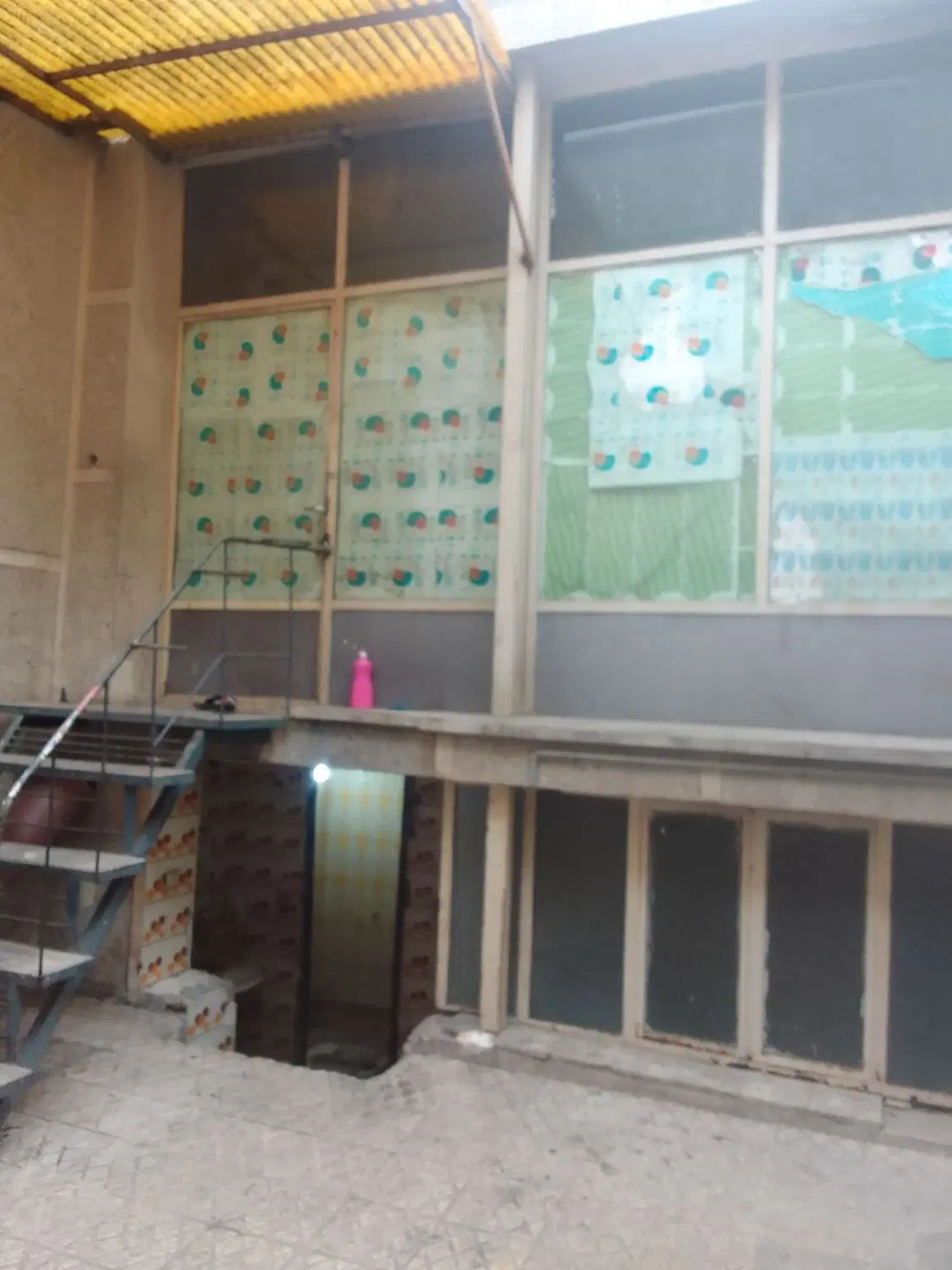 اجاره حیاط در بست  ۷۵ متر