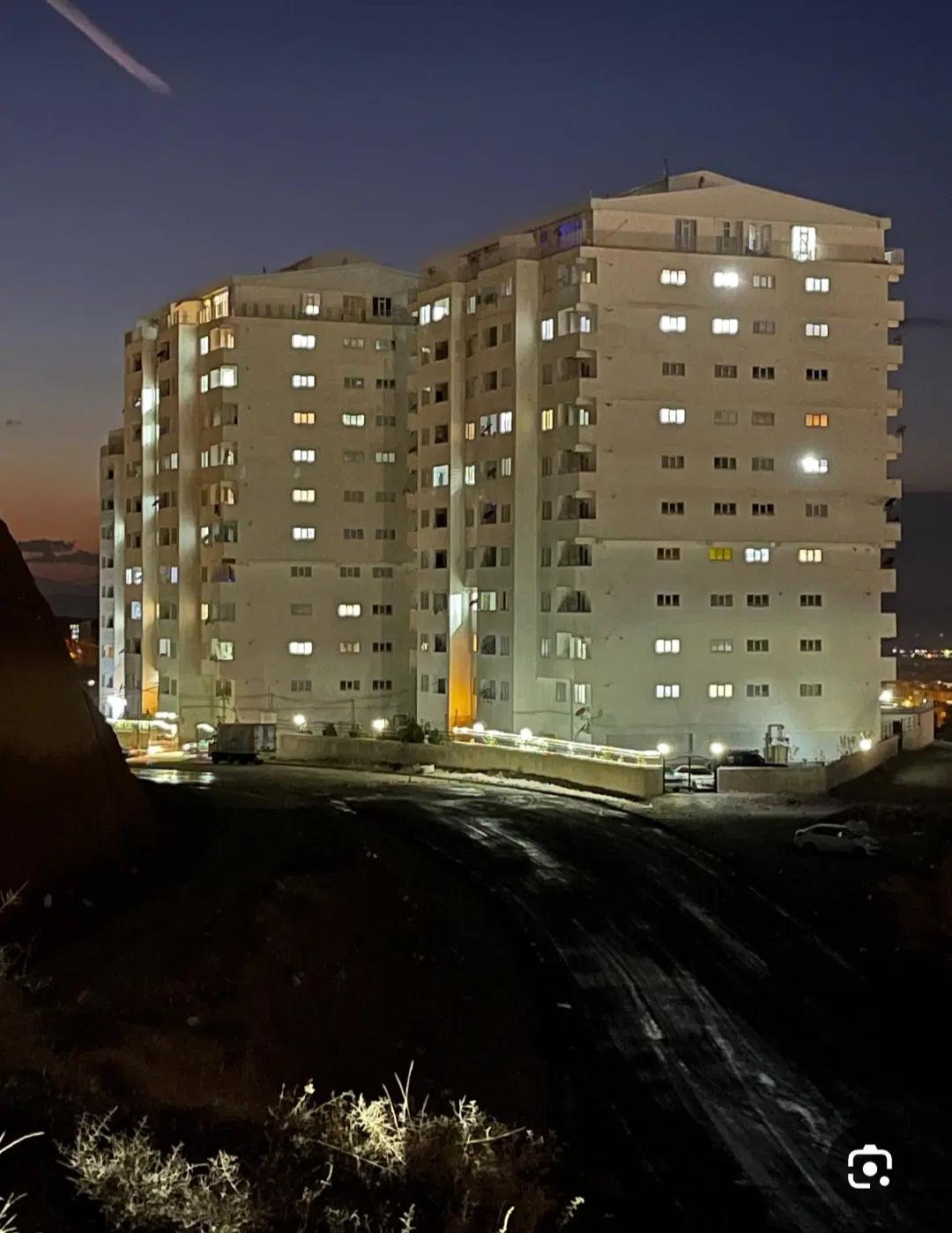 آپارتمان در ولیعصر فائق