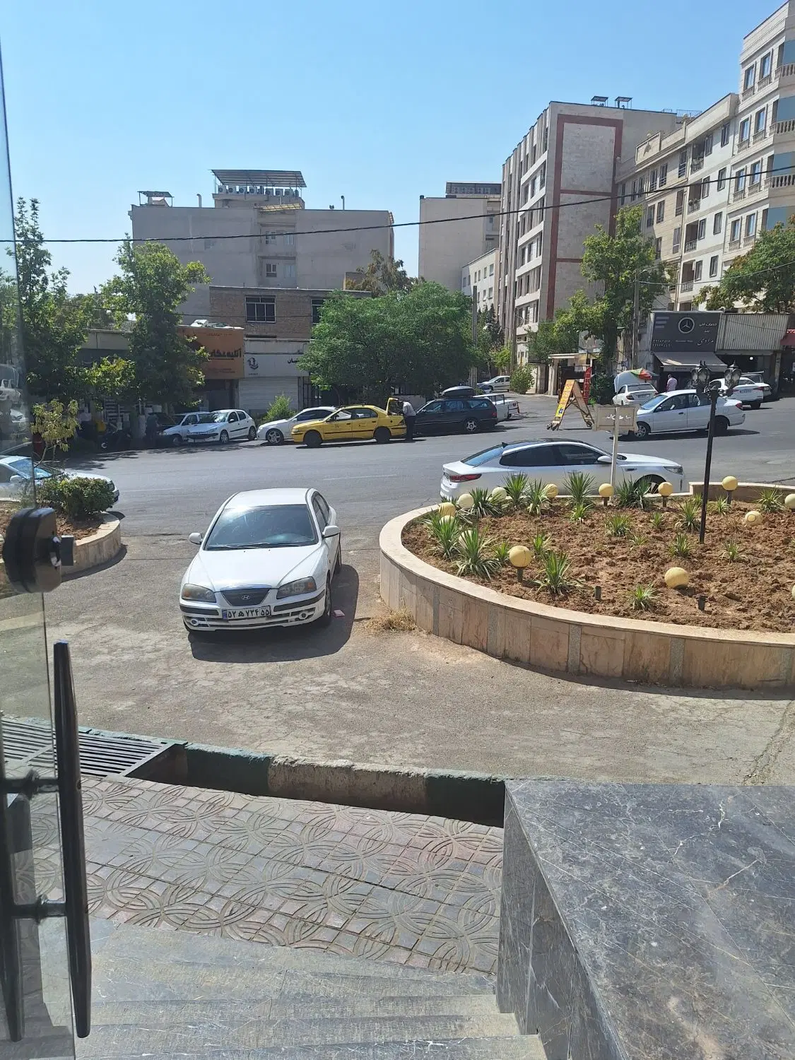اجاره مغازه ۹۰ متری ، هروی