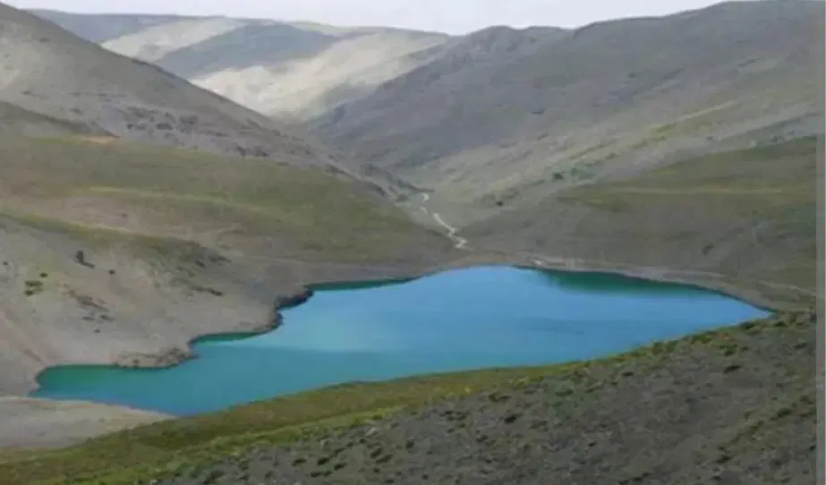 خانه کلنگی گلمکان (۳۷۵ مترزمین)