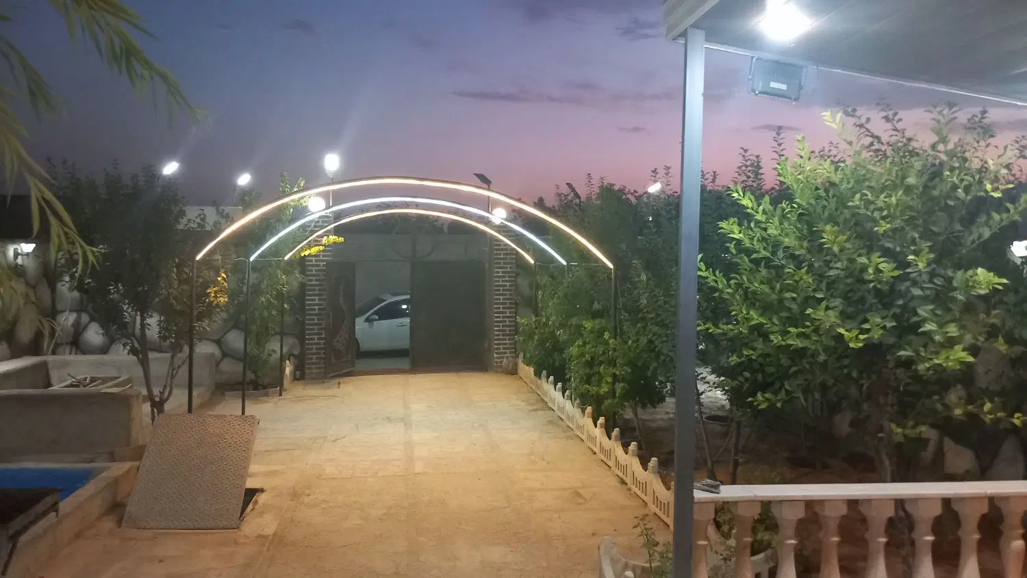 باغچه ویلا 225متری لوکس