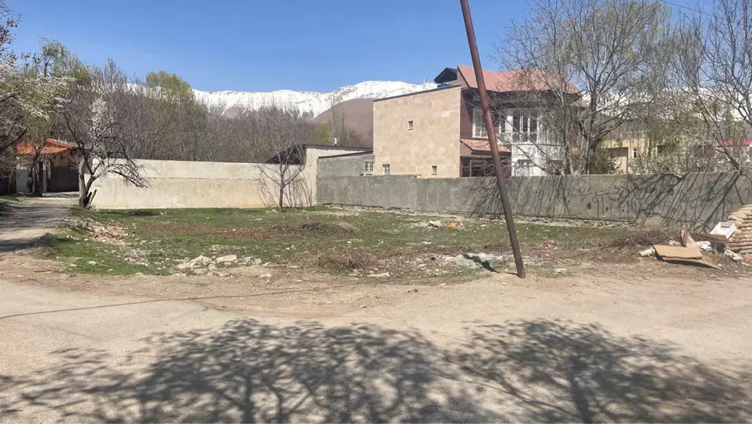 زمین در میدان قدس
