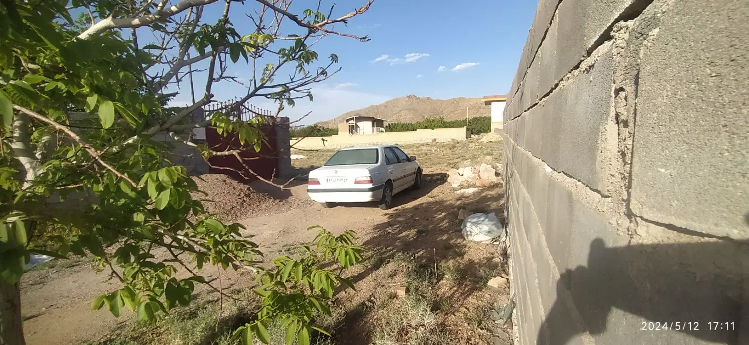 زمین محمدآباد صدری شهرستان تفت نرسیده به سعیدآباد