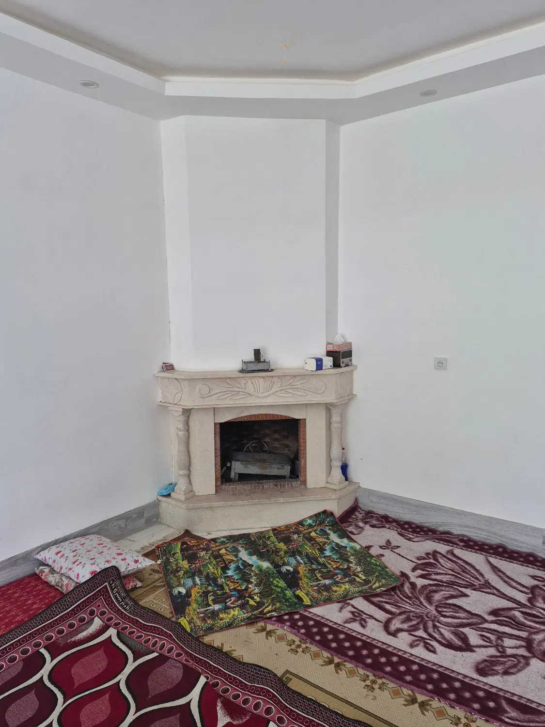 خانه باغ ابتدای جاده سرچشمه