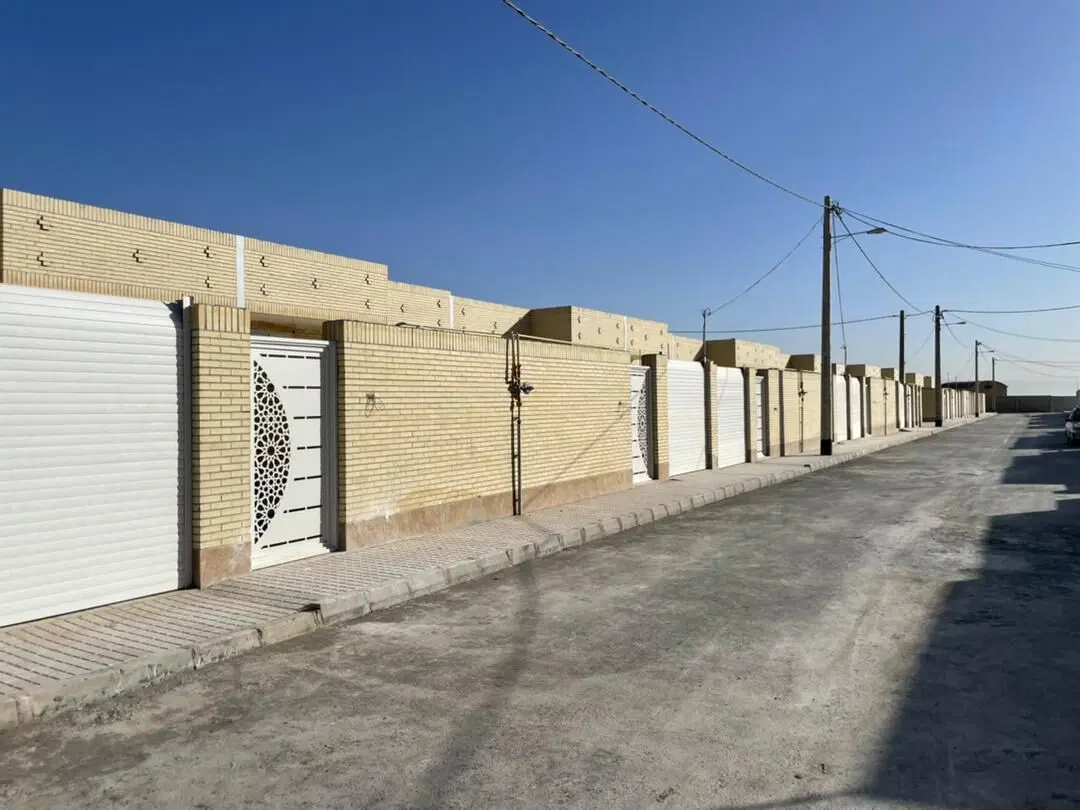 مسکن ملی  نیمه ساز مهریز حسینیه وحدت