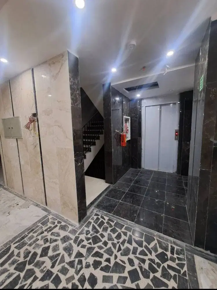 آپارتمان ۱۸۰ متری ۴ خوابه عالی
