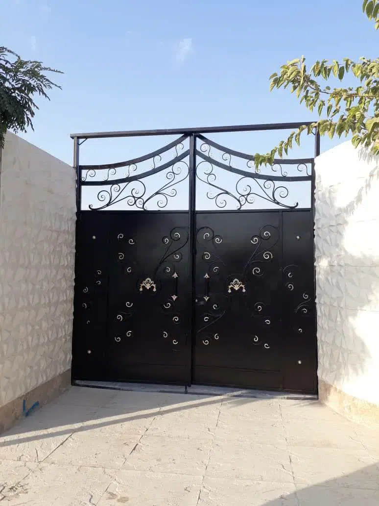 ویلااغلان تپه چمران۱۵۰۶مترزمین ۱۶۰متربنااستخرنوساز