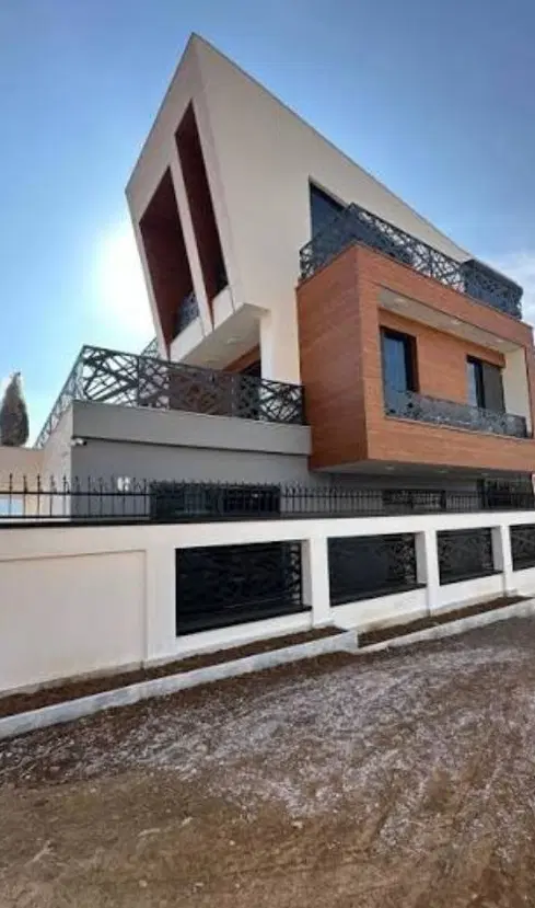 ۳۶۰ متر زمین مدرس با ۴ طبقه دستور نقشه