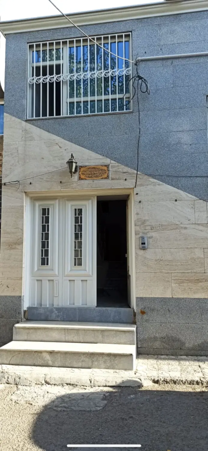 خانه ویلایی فرهنگیان همدان ۳۰۰ متری