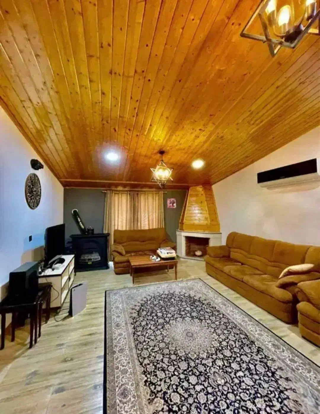 بهدشت شهرک پلاک جنگل شمال ۳۱۰ متر ویلای مبله