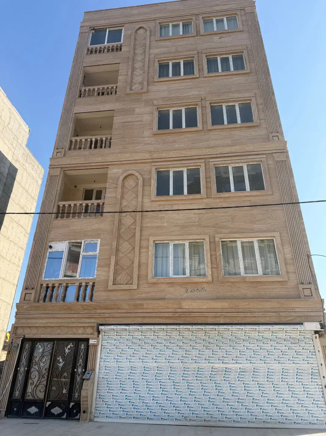 فروش واحد ۱۳۹ متری بلوک ۹ کوثر ط سوم از پنج