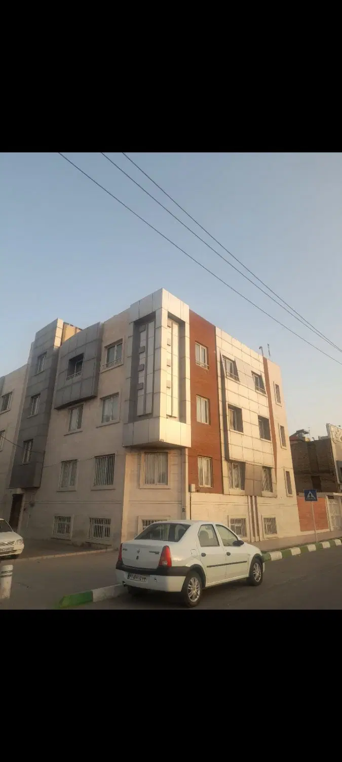 آپارتمان ۳ خواب.تاپ لوکیشن ملک آباد.بدون مالک
