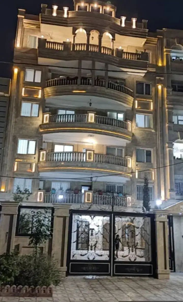 آپارتمان ۱۷۶ متری ۳خواب با ۲پارکینگ در منظریه کرج