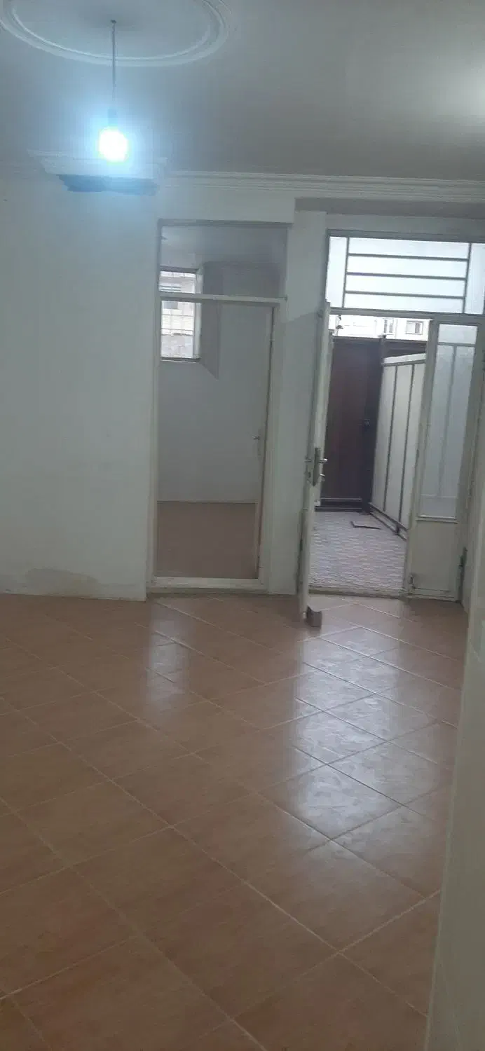 همکف ۶۰متری