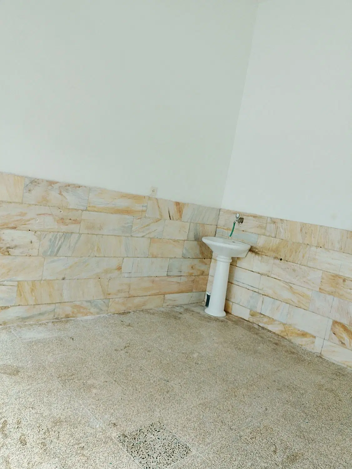 اجاره مغازه جهت انبار، دفتر کار یا مغازه