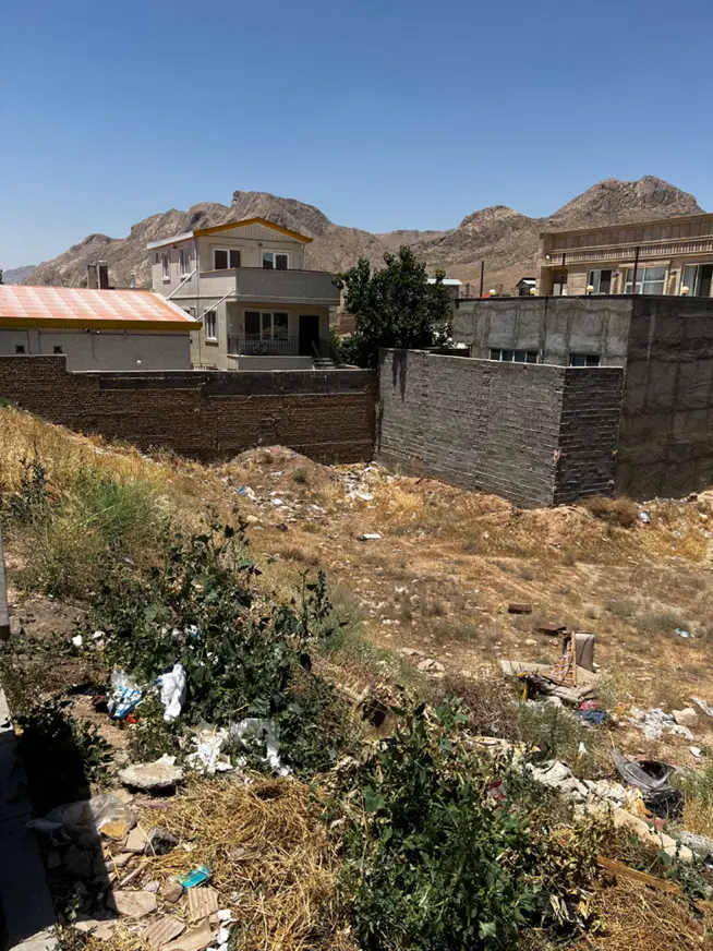 زمین ۲۰۰ متری با جواز ساخت در بهترین لوکیشن