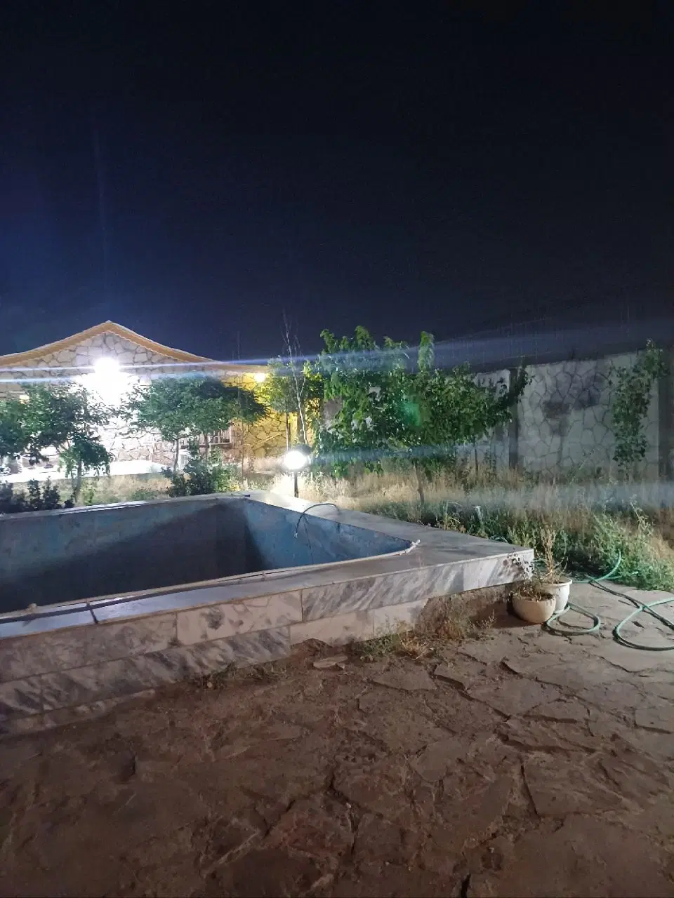 باغ ویلا ۸۵۰ متری سند