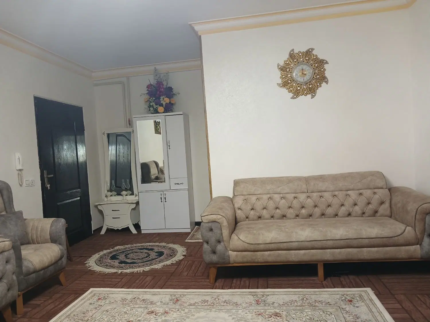 فروش ۸۳ متری پارسیان دوخواب