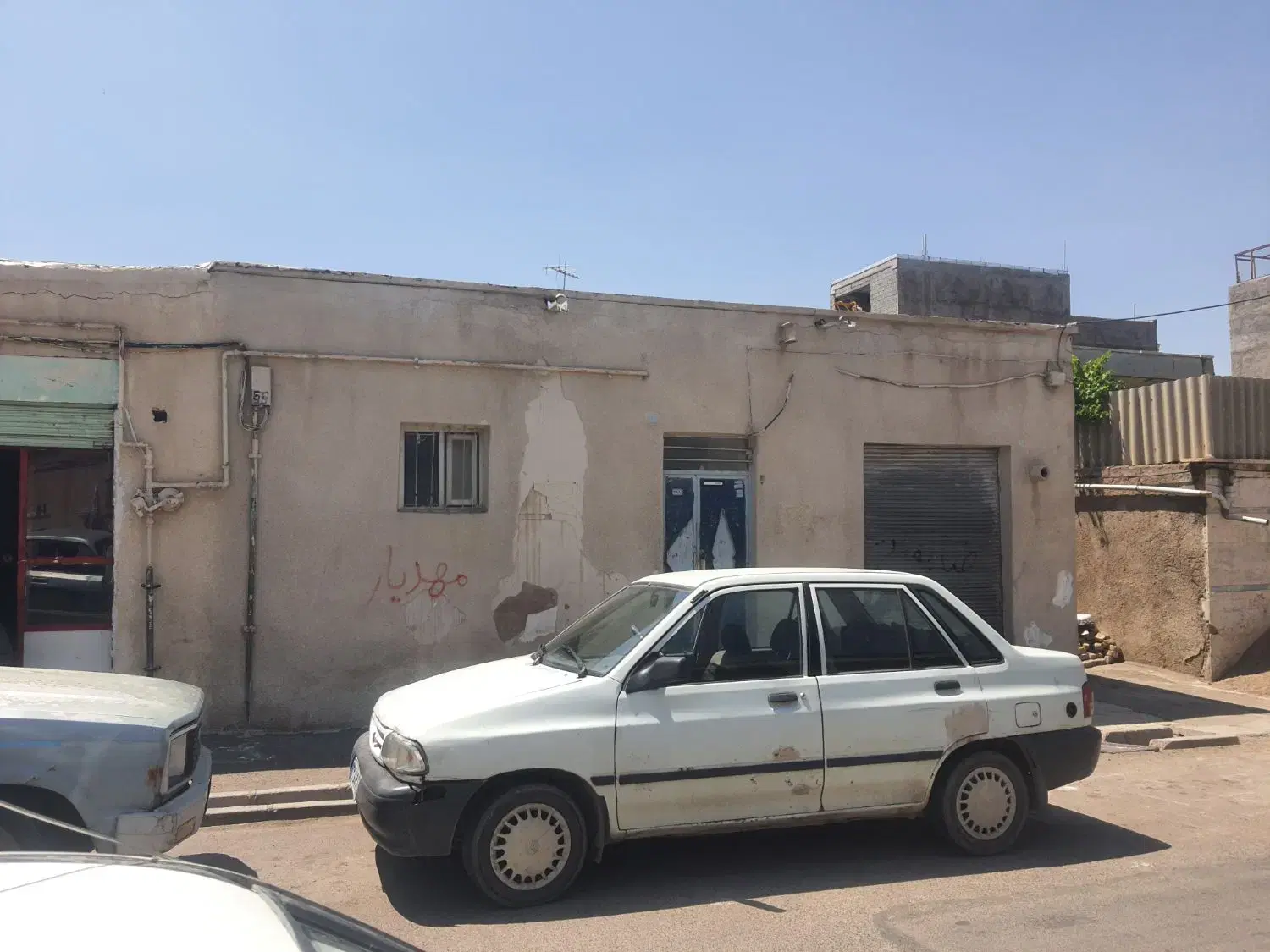 منزل ۱۴۰متراسلام اباد