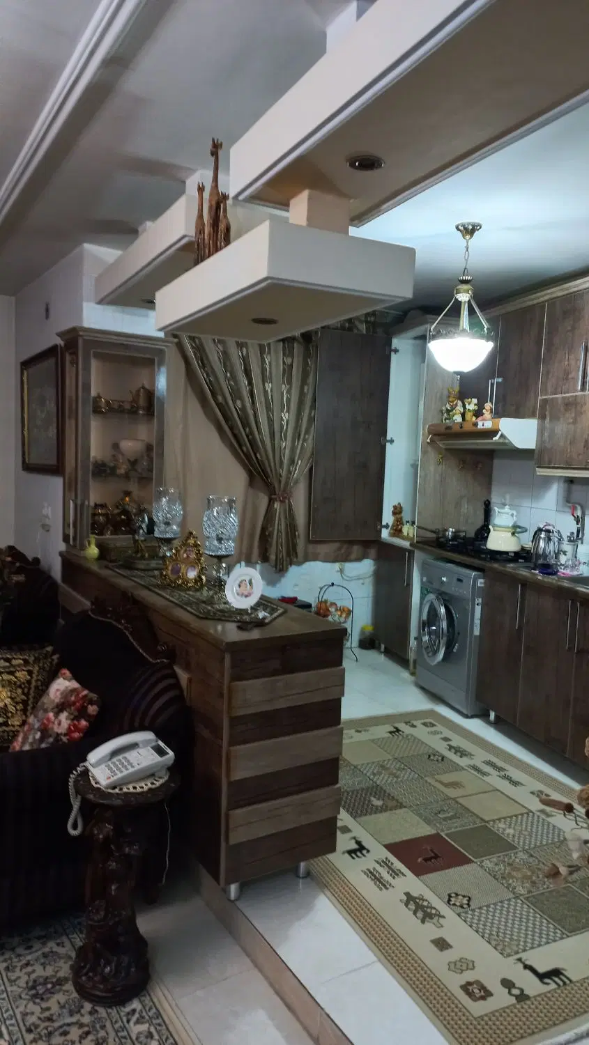 آپارتمان ۱۰۰ متری تک واحدی خیام