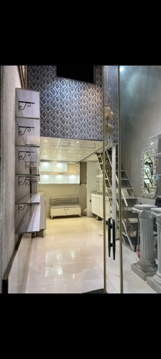 مغازه بالکن دار ،روبروی پارک کشاورز