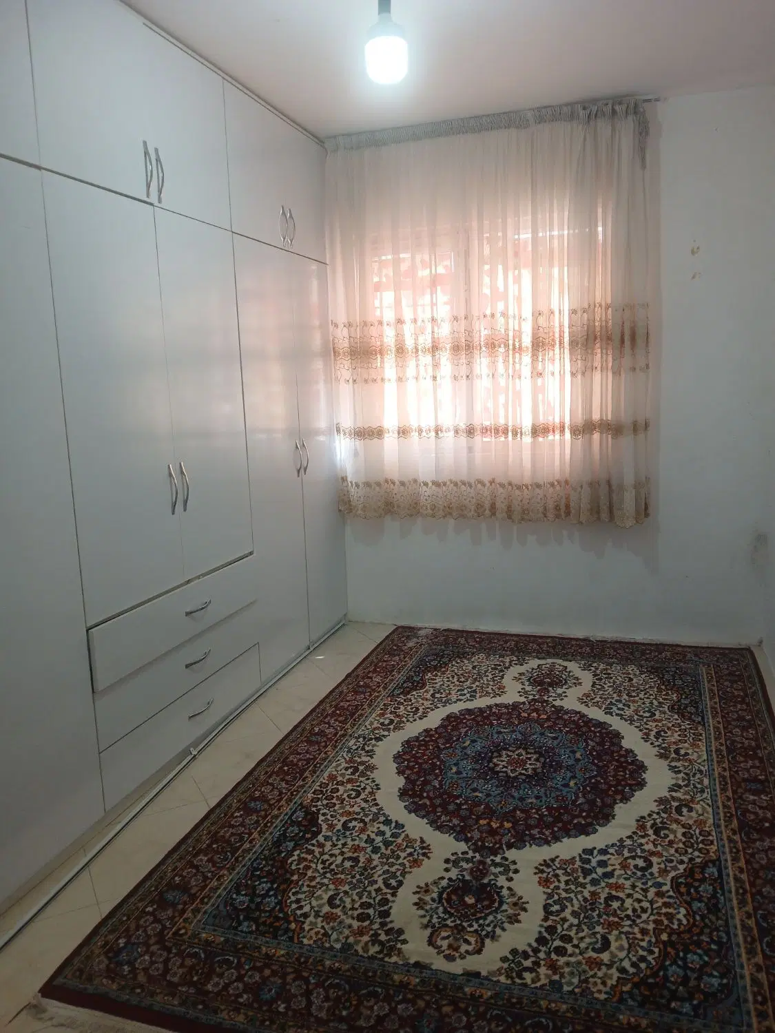 خیابان اول