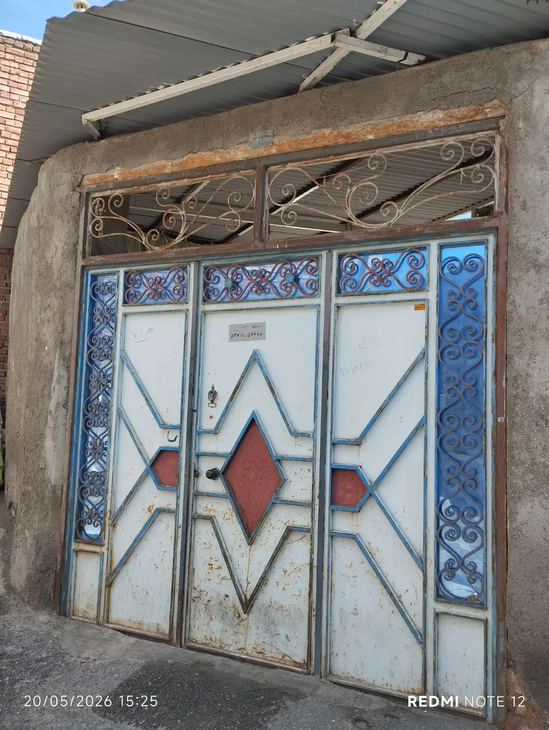 ملک مسکونی ۱۵۴ مترمربع