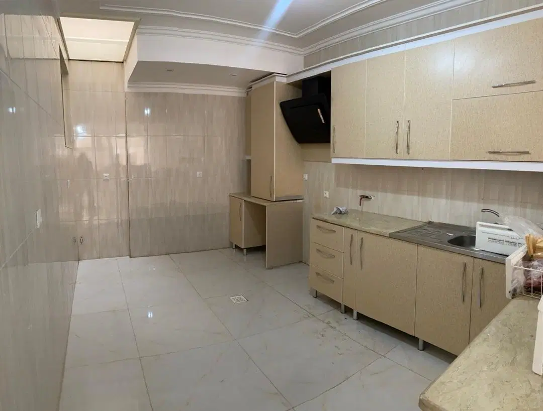 رهن و اجاره ۲۰۰ متری بلوار طراوت دو خواب