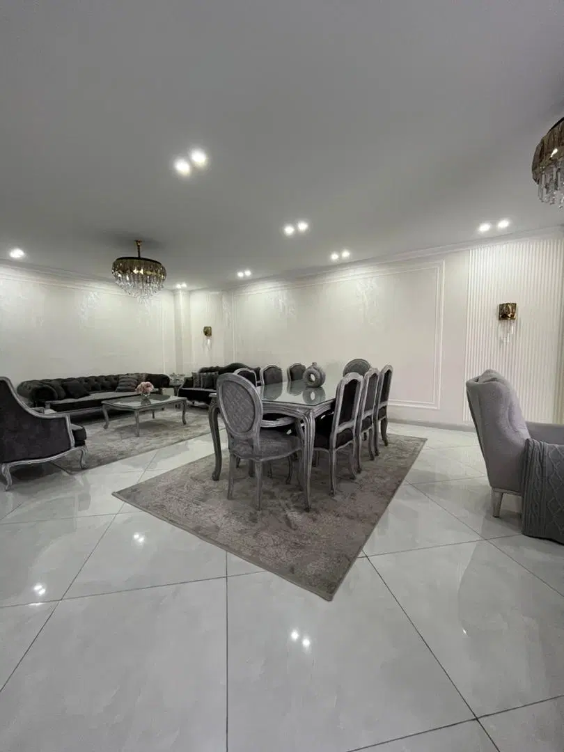 89متر _ تاپ لوکیشن پونک _ مالک پول لازم