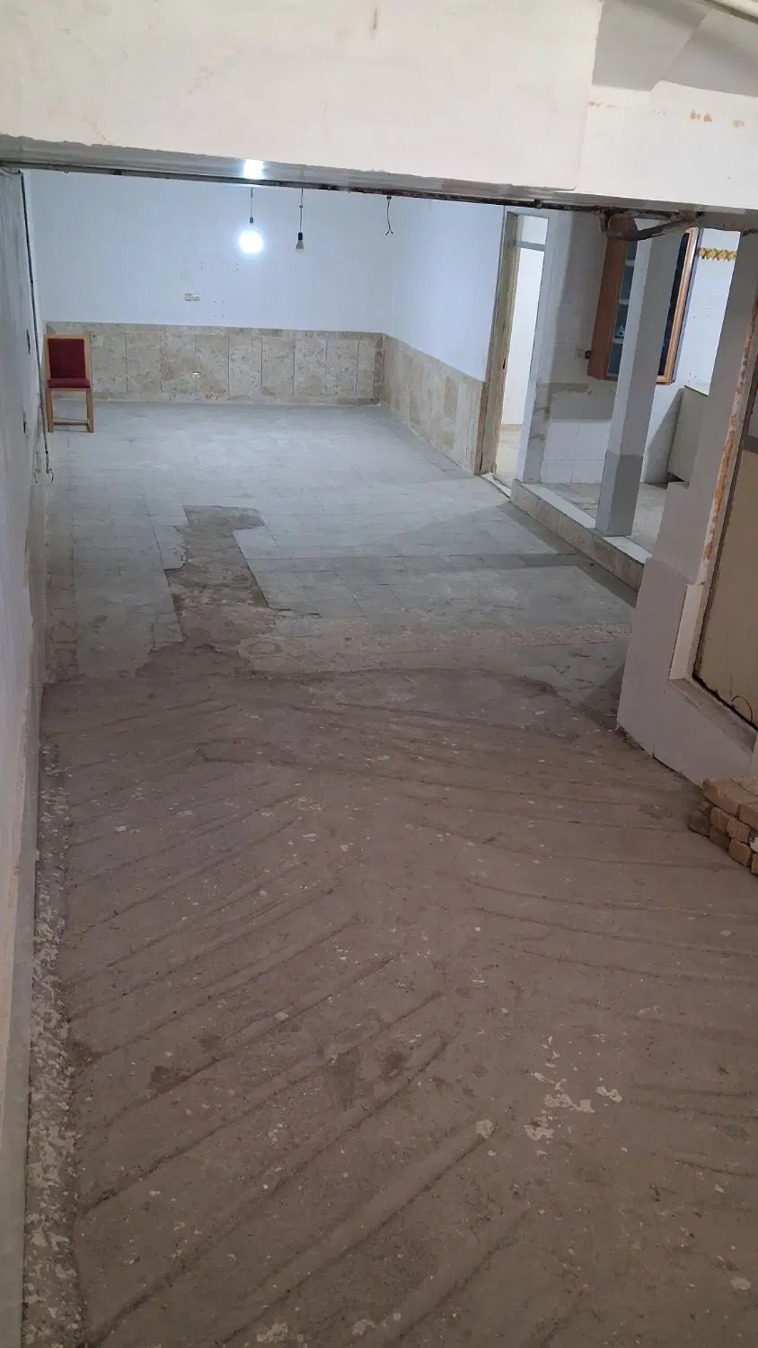 دو طبقه ساختمان ویلایی