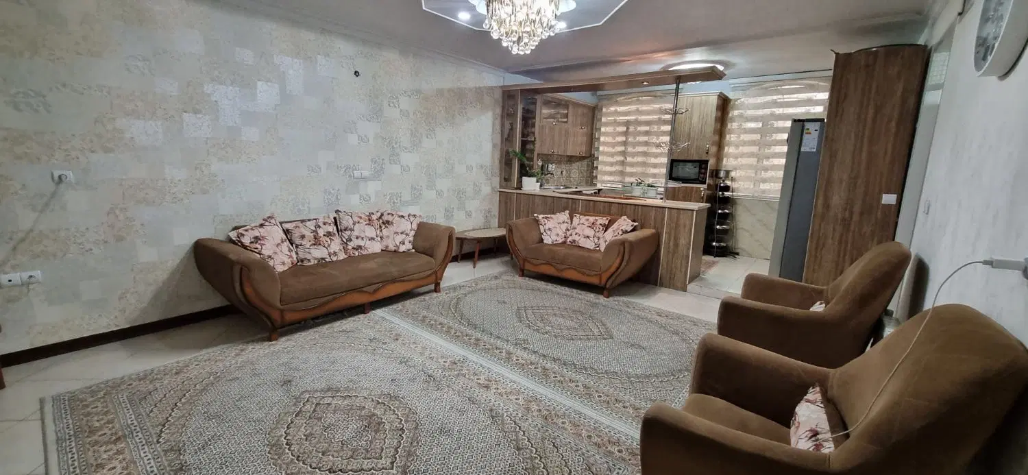 ۸۰متر متر اختر شرقی رو به نما