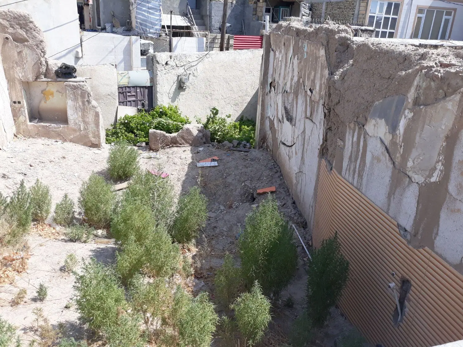 زمین ۶۰متری