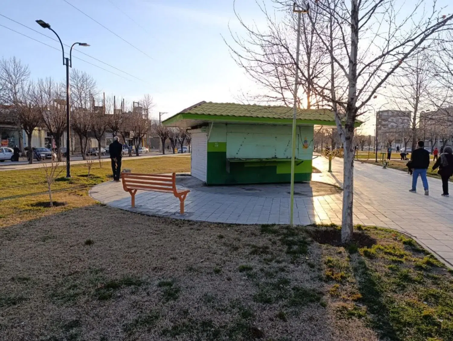 دکه ۱۲ متری فروش یا اجاره