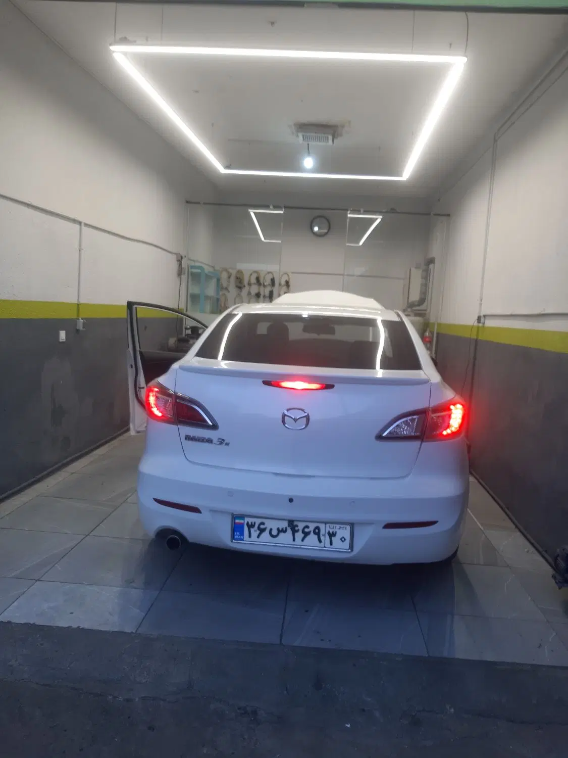 اجاره مغازه در داخل گاراژ