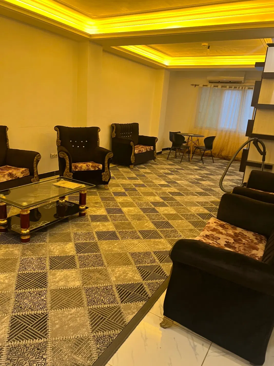 اقامتگاه مسکونی نیک کد ۲۱۳