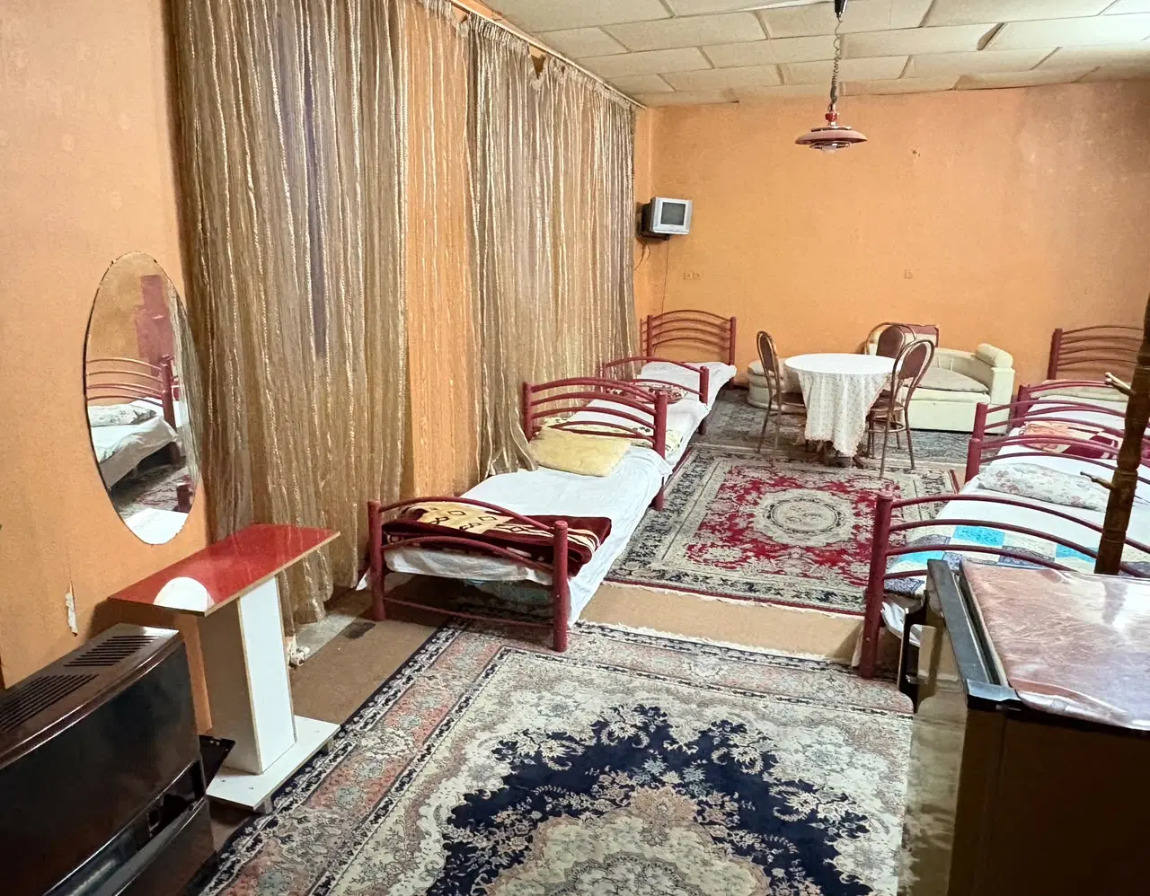 مهمانپذیر محمودی آذری