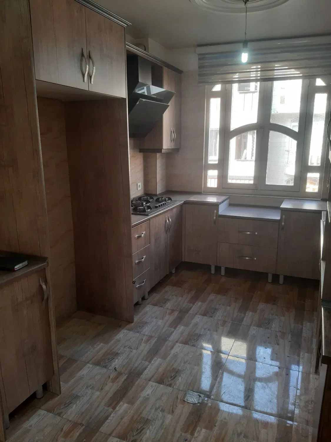 ۷۰ متر ۲ خواب با انباری