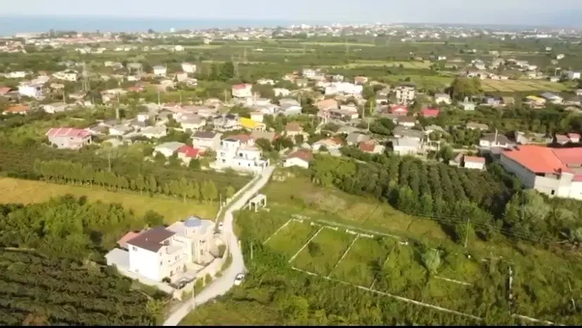 ۲۷۰ متر زمین داخل شهرک با کاربری مسکونی