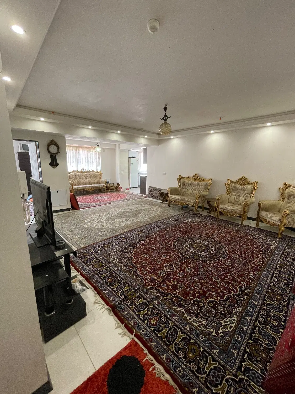 یک واحد آپارتمان نوساز فول